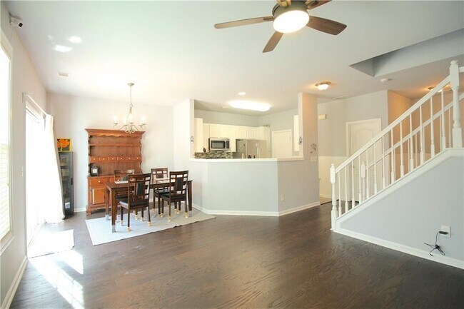 Photo - 1727 Tailmore Ln NW