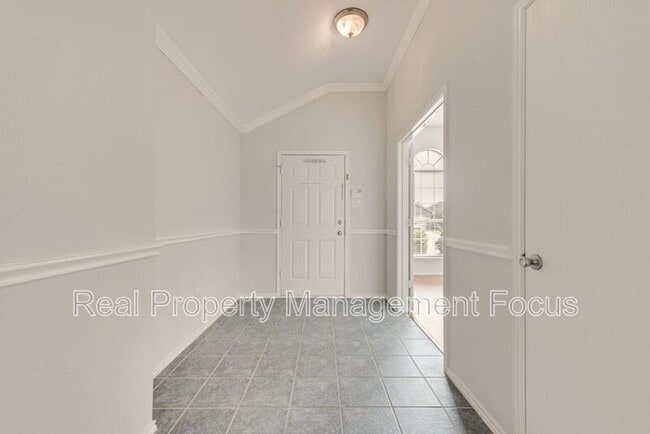 Photo - 1004 Trickham Dr