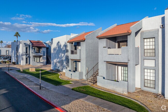 Photo - Diamonte on Bell