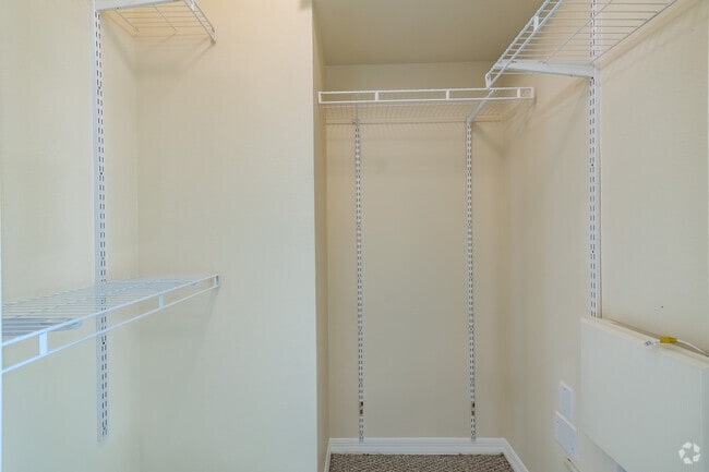 2BR, 1BA – 912SF - Primary Closet