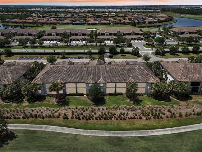 Photo - 5528 Palmer Cir Unit 204