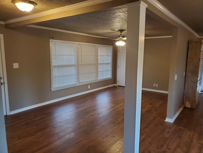 Photo - 2420 Bradford St