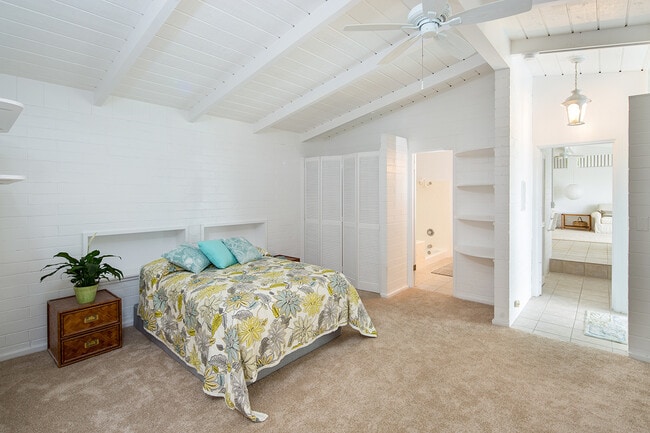 Photo - Very clean and bright 1 bedroom, 2 bath in Lanikai with views! All utilities!