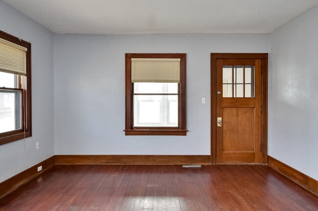 Photo - 2300 Avenue F