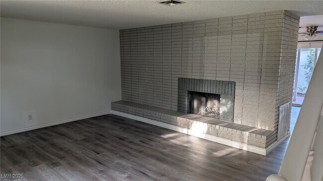 Photo - 426 Greenbriar Townhouse Way