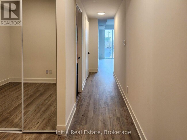 Photo - 1285 Queen St E Unit 508
