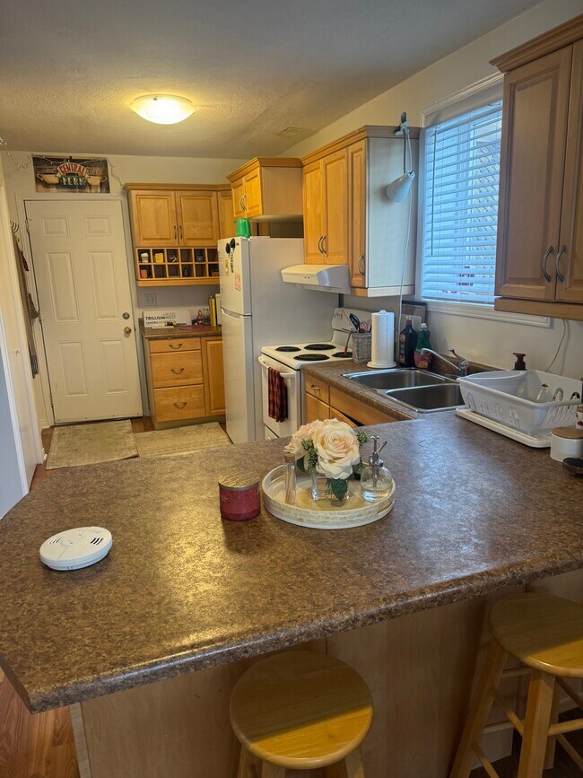 Photo - 18 O'connor Ln Unit B