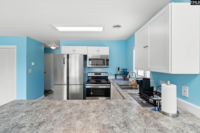Photo - 1880 Colony Dr