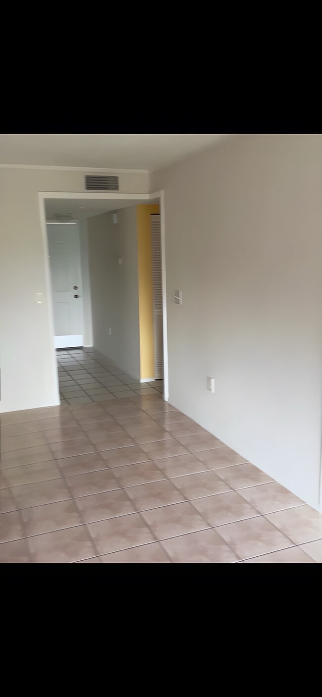 Building Photo - 1054 Lotus Cove Ct Unit 625