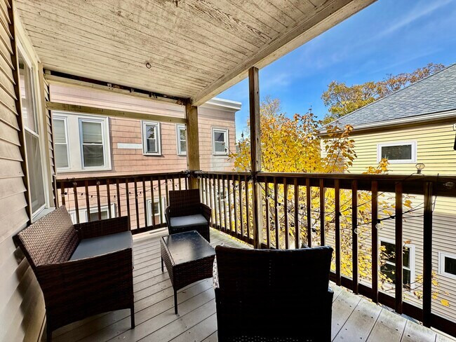 Photo - 93 Hillside St