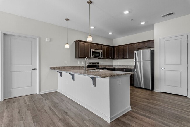 Building Photo - The Groves at 421 Rental