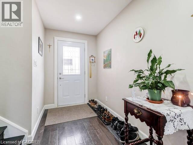 Photo - 78 Billington Crescent