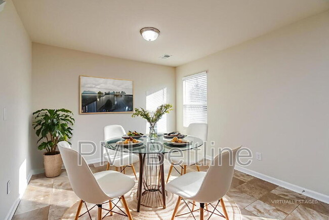 Photo - 5675 Laurel Ridge Cir