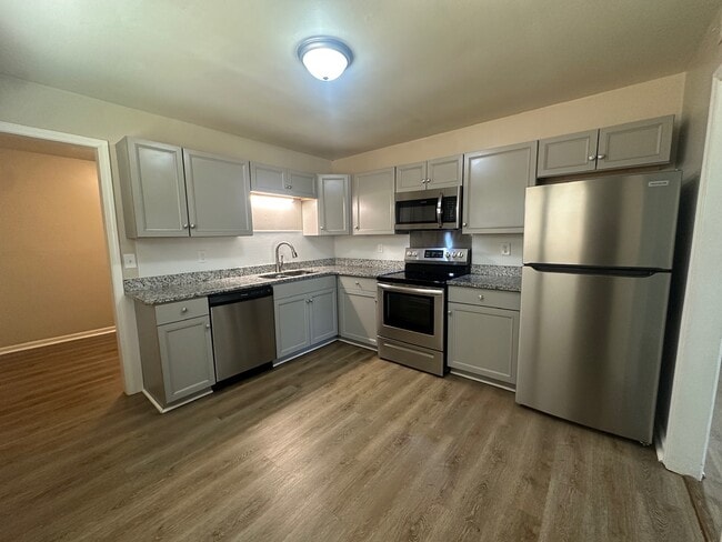 Photo - 1704 Gavin Dr
