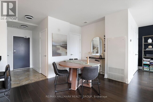 Photo - 235 Kent St Unité 1901