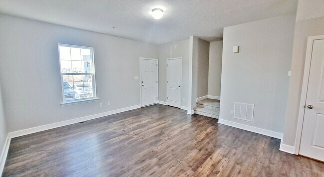 Photo - 3 Bed / 3-1/2 Bath Single Family Townhome