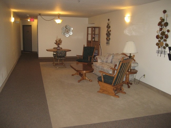Photo - Hemlock Senior Apartments