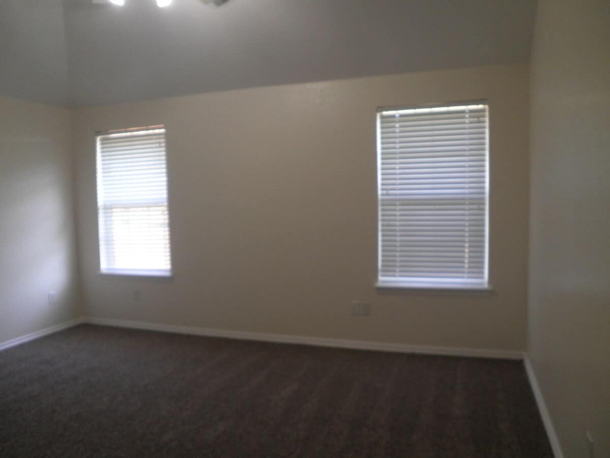Photo - Nice 3 bedroom, 2 bath, 2 car garage in Noble