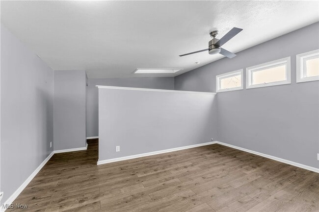 Photo - 1041 W 10th St Unidad 3