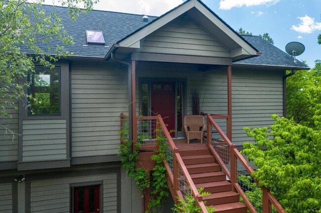 Photo - 348 Winding Ridge