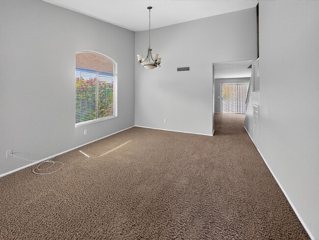 Photo - Beautifu;l 4Bed/2.5Bath, Private Pool Home!