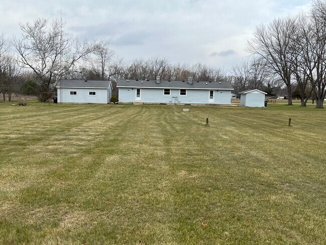 Photo - W557 Mary Ln