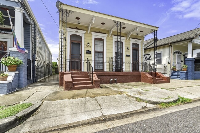 Building Photo - 2646 St Philip St