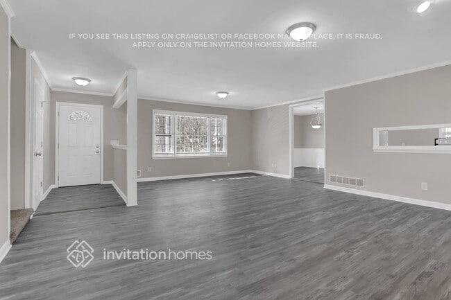 Photo - 690 Teague Dr NW