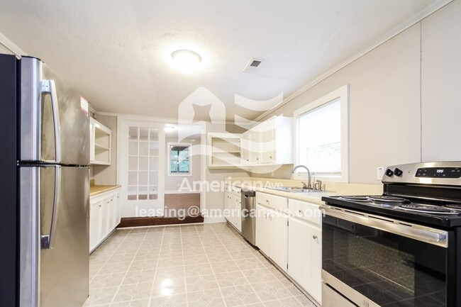 Photo - 310 N Stribling St