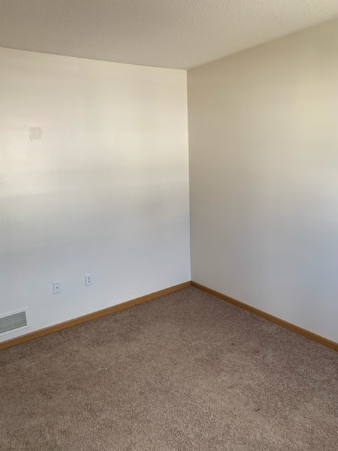 bedroom - 8705 Glasgow Ln