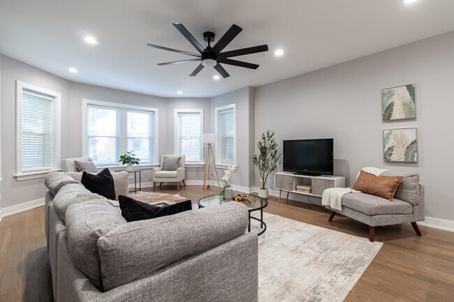 Photo - 2641 W Carmen Ave