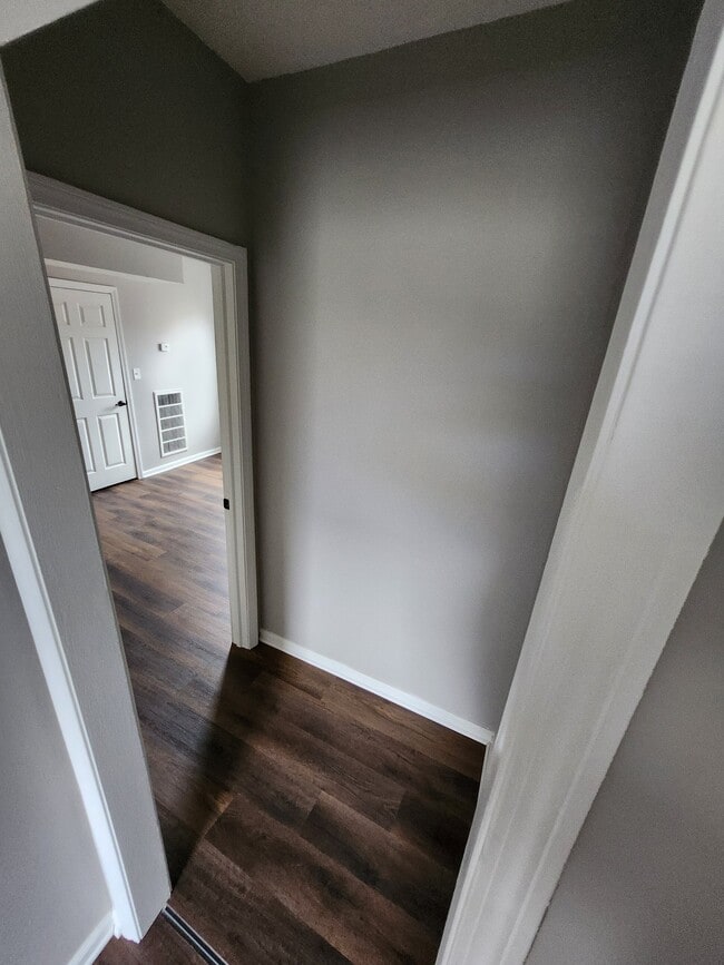 Photo - 995 Campbell Ave Unit 3