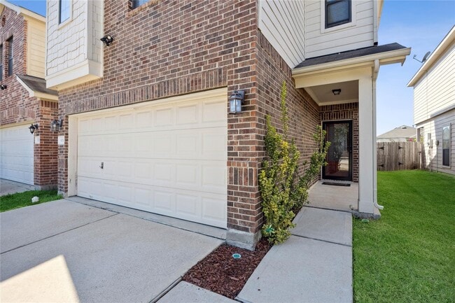 Photo - 6719 Sharpstone Creek Ln