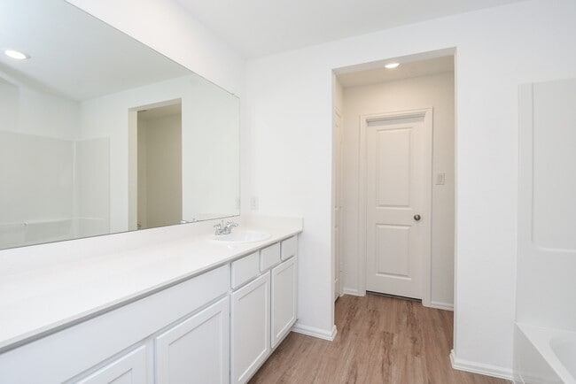 Building Photo - 18987 Panzini Dr