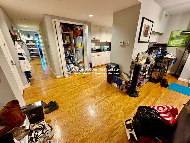 Photo - 50 Saint Stephen St Unit 6