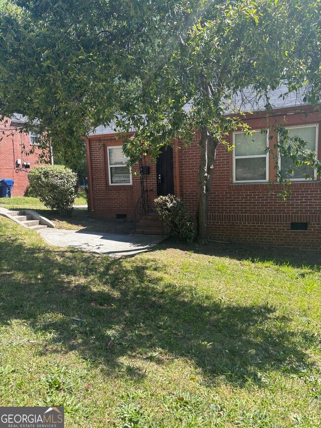 Building Photo - 1780 Cahoon St SW