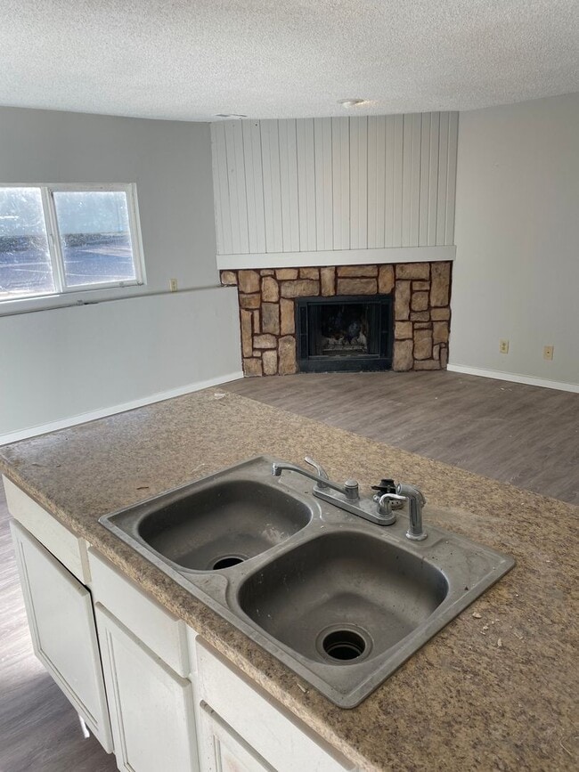 Photo - $300 OFF FIRST MONTH | $1162 | 2BR/1BA 4Pl...