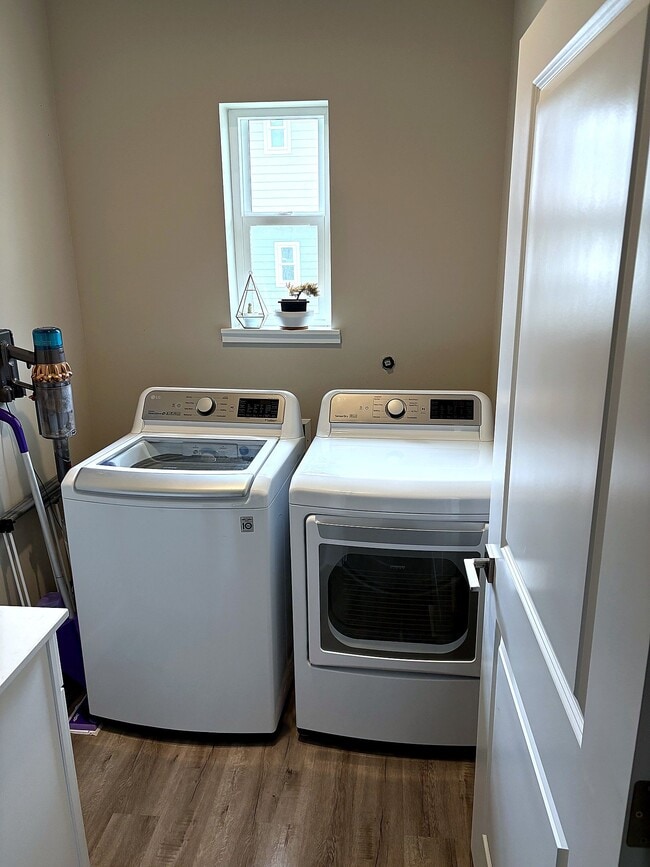 Photo - 2600 Racquet Ln