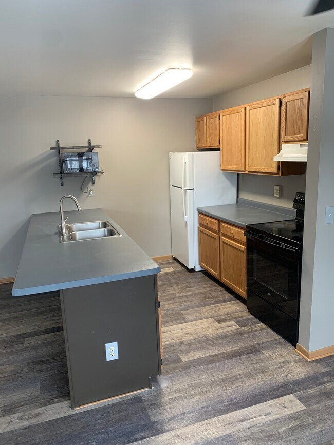 Photo - 930 Iowa Ave Unit 5