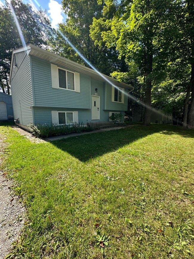 Photo - Updated and spacious! Ready for move in!