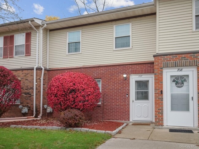 Photo - 276 Temple Hill Rd Unit 707