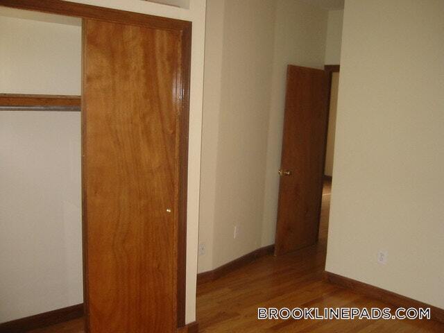 Photo - 133 Brook St Unit 3