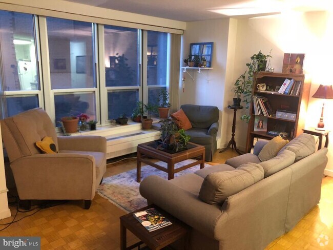 Building Photo - 224-30 W Rittenhouse Square Unit 701