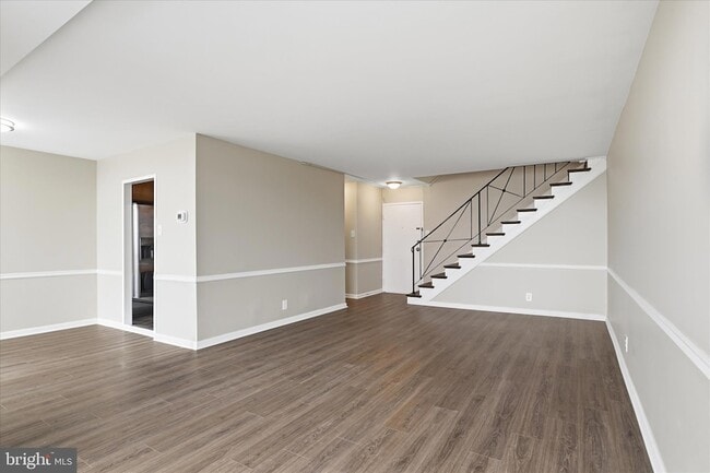 Photo - 301 N Beauregard St Unidad 1404