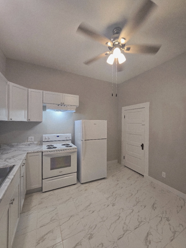 Photo - 214 S State St