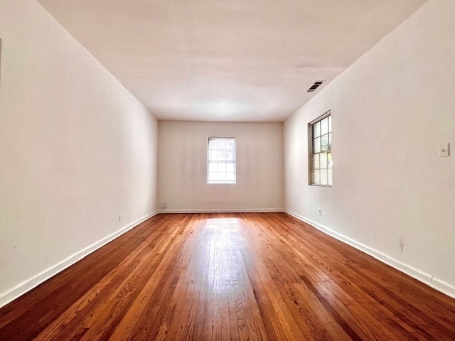 Photo - 889 Edwin St NW