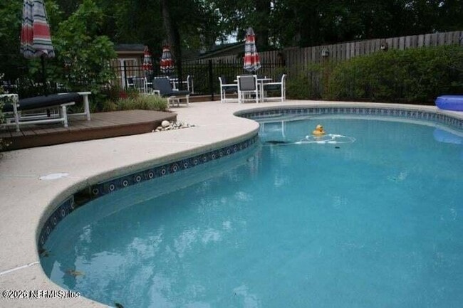 Photo - 1841 Twelve Oaks Ln E