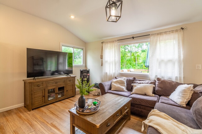Photo - 132 Stanley Rd