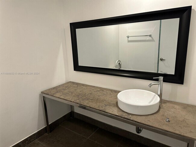 Photo - 465 Brickell Ave