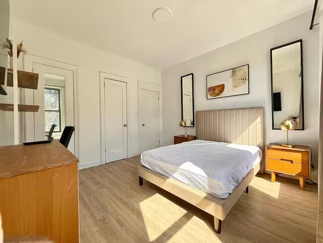 Photo - Nice room in a good neighborhood Unit 2A